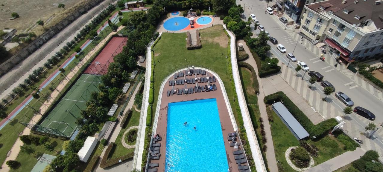 Appartamento Studyo At High Flat Provincia di Provincia di Istanbul Esterno foto